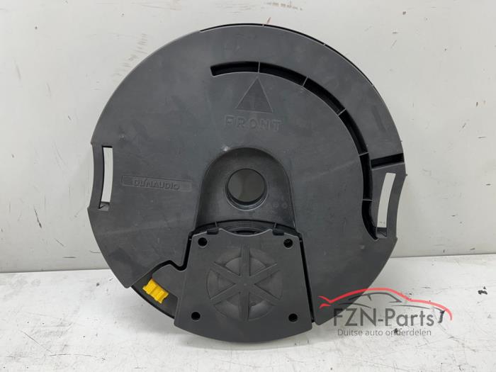 VW Golf 7 Dynaudio Subwoofer