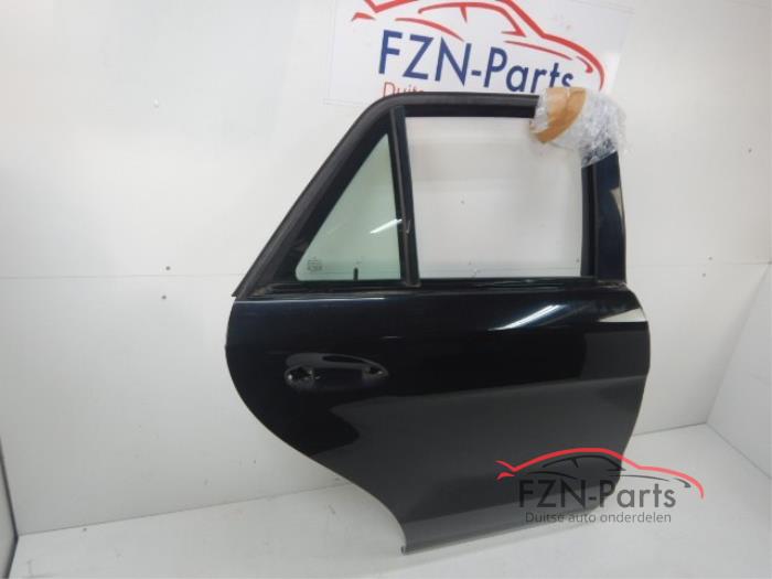 Mercedes-Benz ML GLE Klasse W166 Portier Rechts-achter 9197