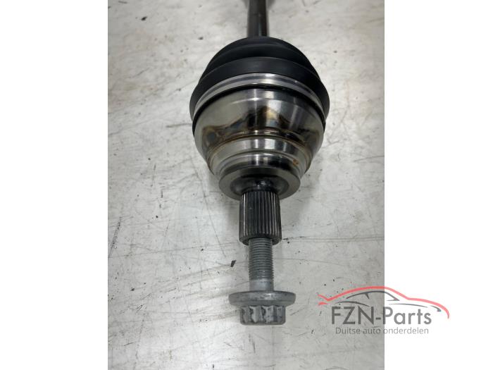 VW Golf 8R Aandrijfas Rechts-voor