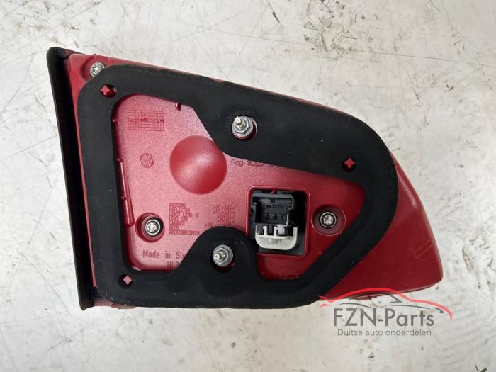 VW Passat B7 Achterlicht achterklep Rechts