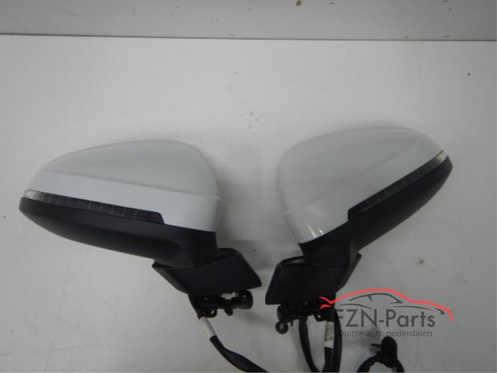 Audi A4 8W Spiegel set links rechts inklapbaar wit