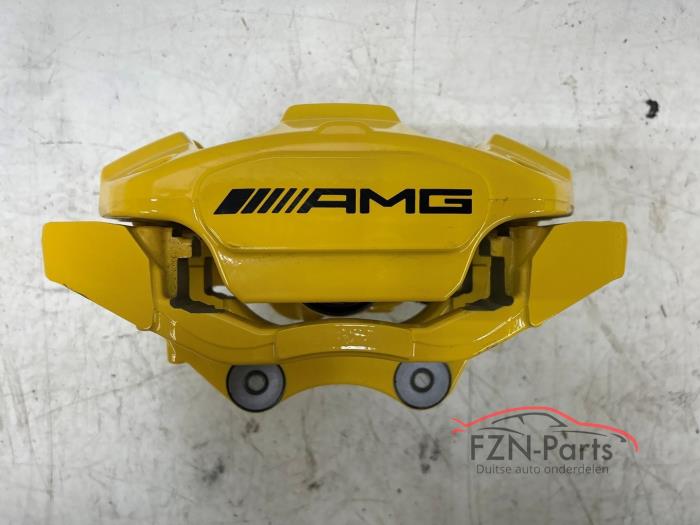 Mercedes-Benz W206 C63S E-Performance Remklauw links-achter Geel