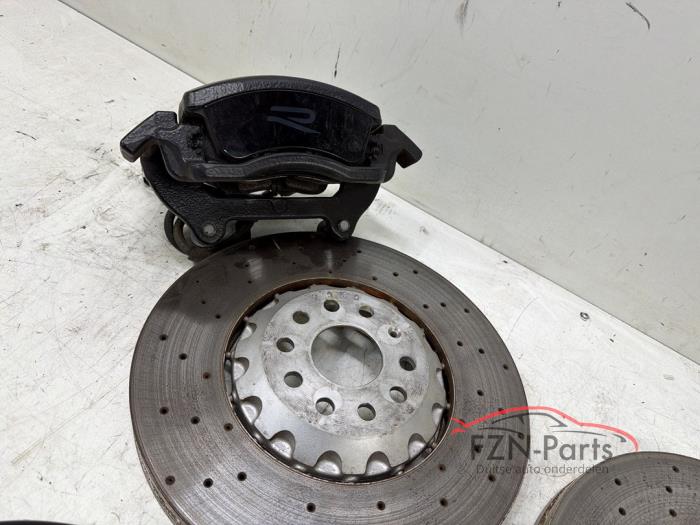 VW Golf 8 R Remset voorzijde Zwart