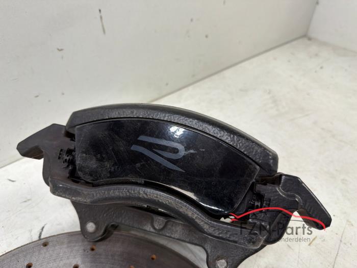 VW Golf 8 R Remset voorzijde Zwart