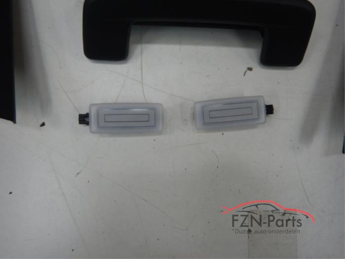 VW Tiguan 571 Hemel+Hemeldelen Zwart Compleet Pano