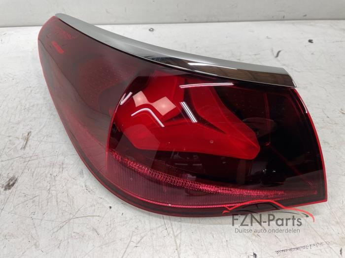 Mercedes-Benz E-Klasse W214 Sedan Achterlicht Links buiten NIEUW
