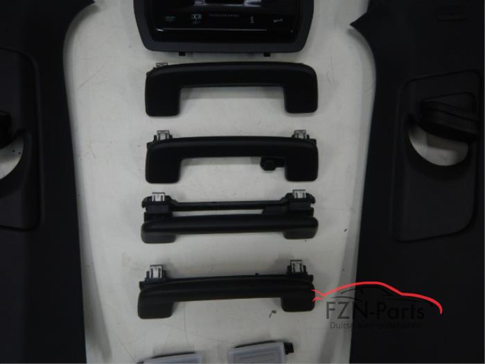 VW Tiguan 571 Hemel+Hemeldelen Zwart Compleet Pano