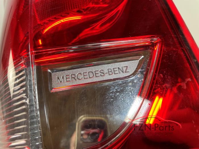 Mercedes Benz vito 447.8 achterlicht Rechts