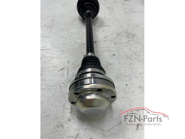 VW Golf 8R Aandrijfas Rechts-voor