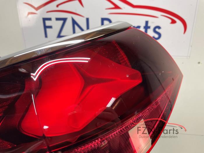 Mercedes-Benz E-Klasse W214 Sedan Achterlicht Links buiten NIEUW