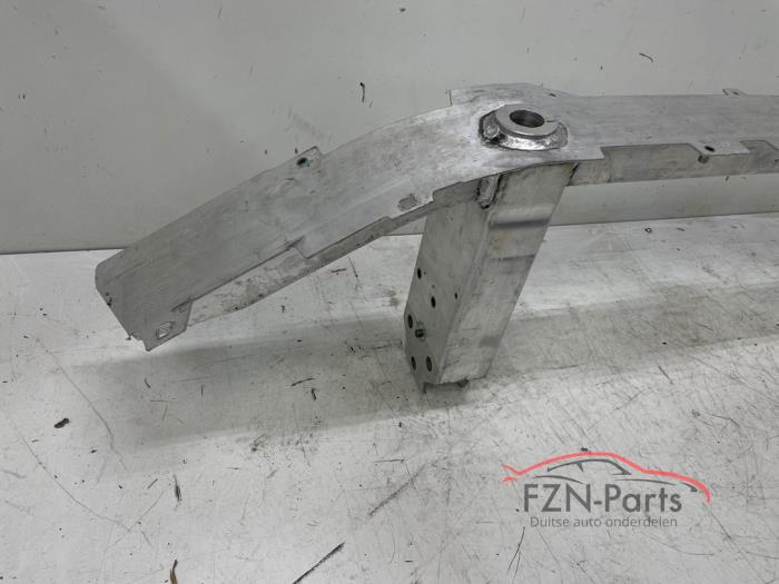 BMW 5-Serie G60 bumperbalk voorzijde aluminium