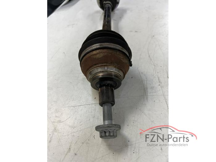 VW Golf 8R Aandrijfas Rechts-voor