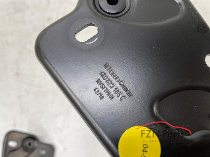 Audi A6 4K Motorkap vanghaken set links rechts zwart