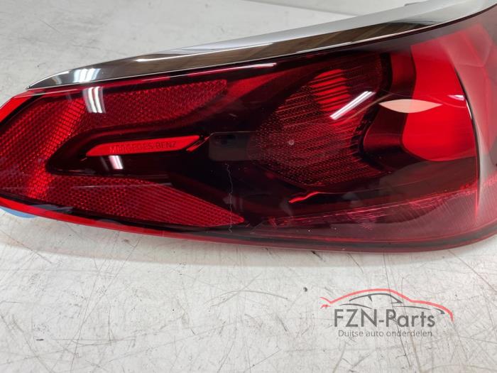 Mercedes-Benz E-Klasse W214 Sedan Achterlicht Links buiten NIEUW