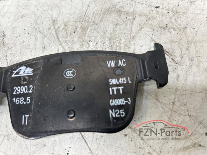 VW Golf 8 GTI Remschijf+blok achterzijde