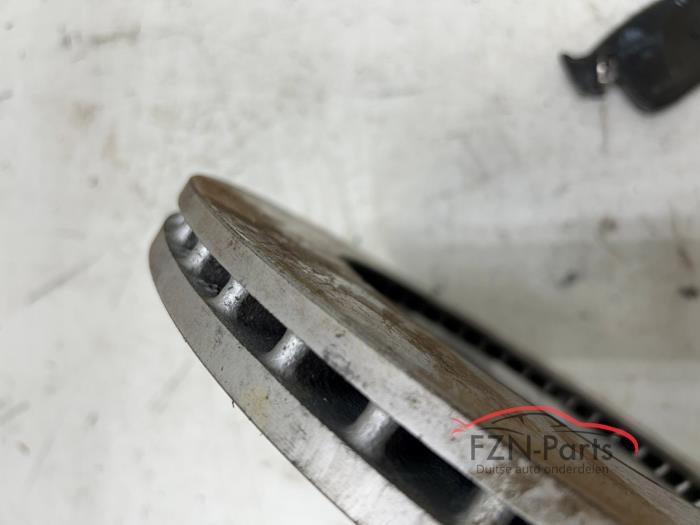 VW Golf 8 Remschijf+blokken voorzijde