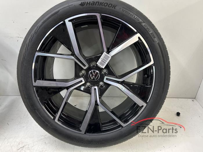 Sportvelgenset + banden Volkswagen Tiguan (24018544)