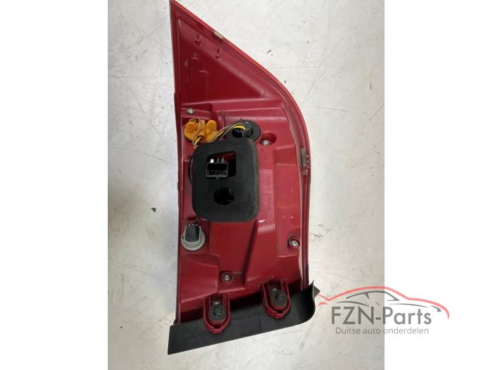 VW Passat B7 Achterlicht Rechts-buiten