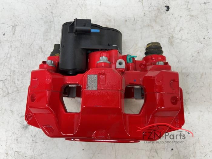 Mercedes-Benz W206 C63S E-Performance Remklauw links-achter Rood