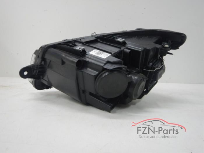 VW Transporter T6.1 Koplamp rechts H7