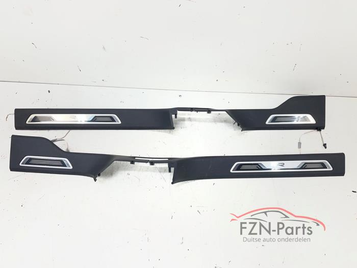 VW Touareg 760 R-Line Instaplijsten verlicht