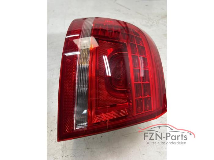 VW Passat B7 Achterlicht Links-buiten