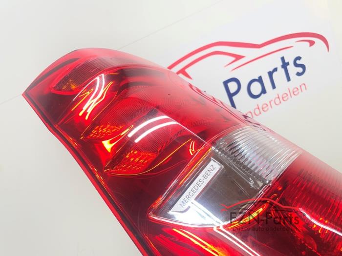 Mercedes Benz vito 447.8 achterlicht links