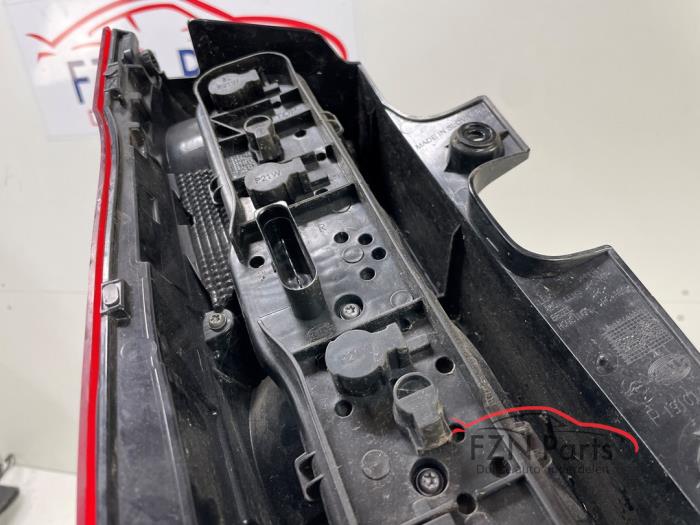 Mercedes Benz vito 447.8 achterlicht Rechts