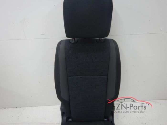 VW Touran 5TA Stoel stof Interieur 7 persoons midden 2e zitrij