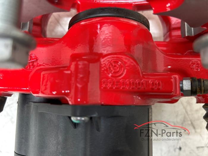 Mercedes-Benz W206 C63S E-Performance Remklauw links-achter Rood