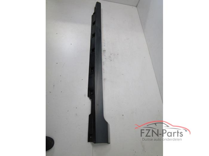 VW Passat B8 Sideskirt Links L met Chrome