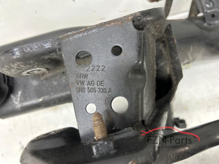 Audi RSQ3 83A Subframe met stabillisatorstang achterzijde