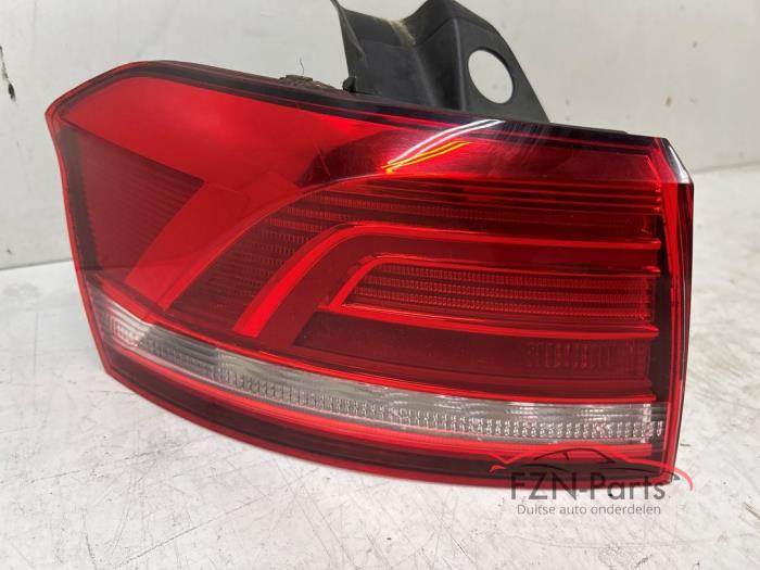 VW Passat B8 Achterlicht Links-buiten