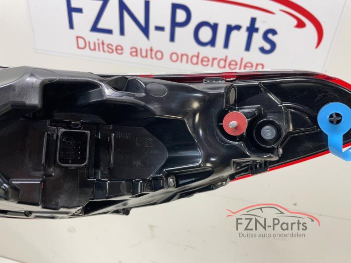 Mercedes-Benz E-Klasse W214 Sedan Achterlicht Links buiten NIEUW