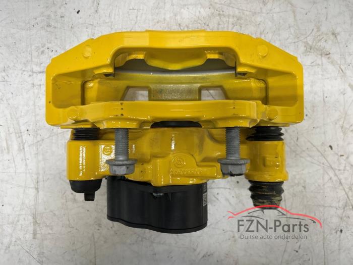 Mercedes-Benz W206 C63S E-Performance Remklauw links-achter Geel