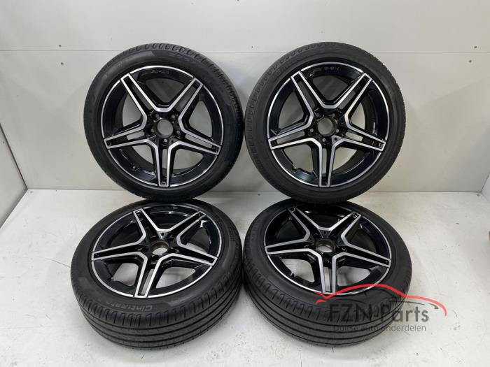 Mercedes-Benz W177 W118 AMG Velgen set + Banden