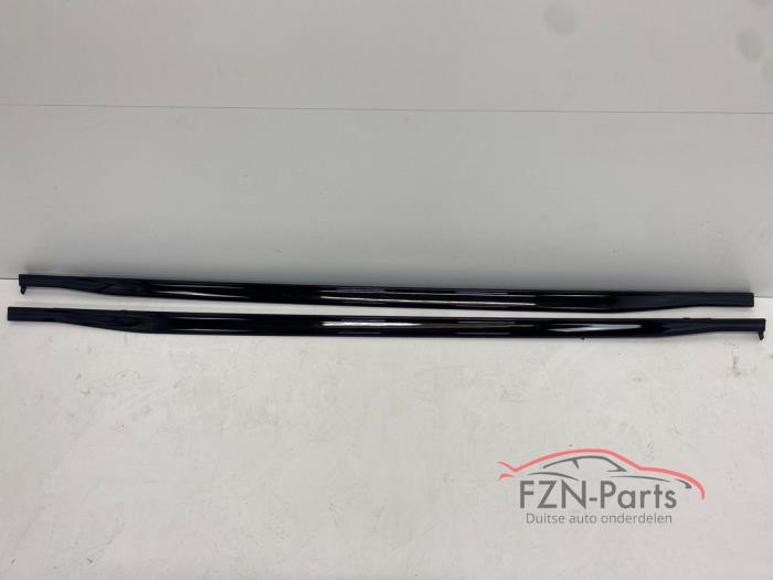 VW Golf 8 R-Line Sideskirt set links rechts