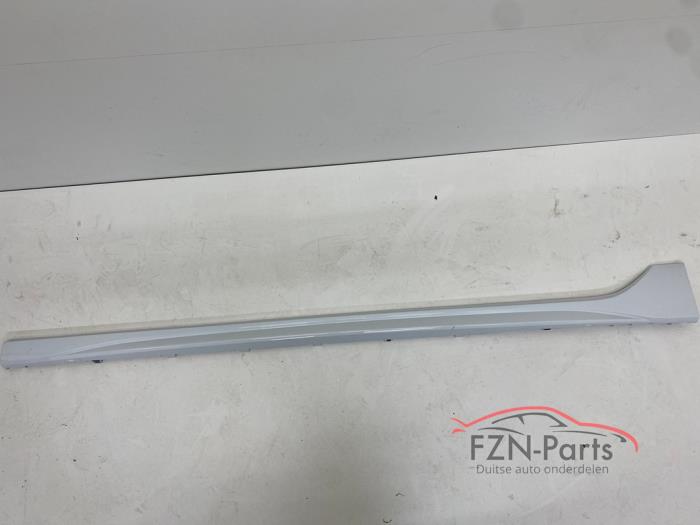 VW Golf 8 R 5H Sideskirt links Wit