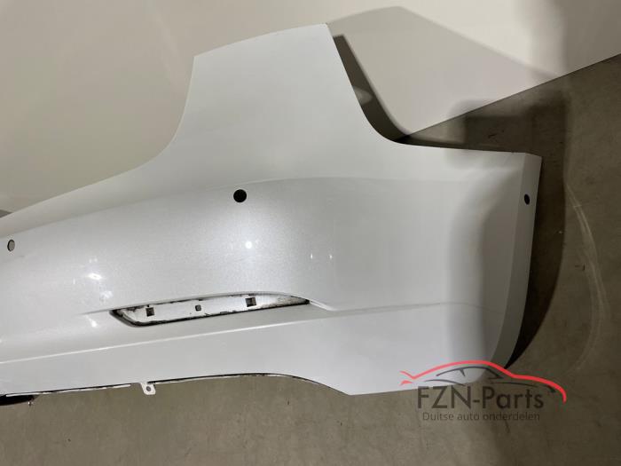 Tesla model 3 achterbumper parelmoer wit 6pdc