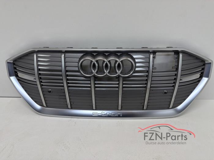 Audi E-Tron 4KE Grille Grijs