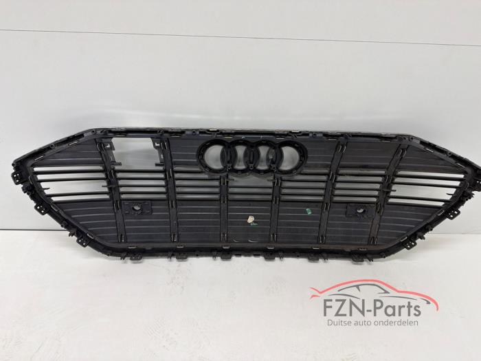 Audi E-Tron 4KE Grille Grijs