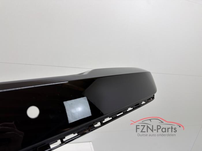 Skoda Octavia 5E Facelift grille onderlijst met camera uitsparing