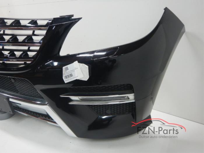 Mercedes Benz W166 ML - Klasse AMG - Line Voorbumper 6PDC KLS 9197