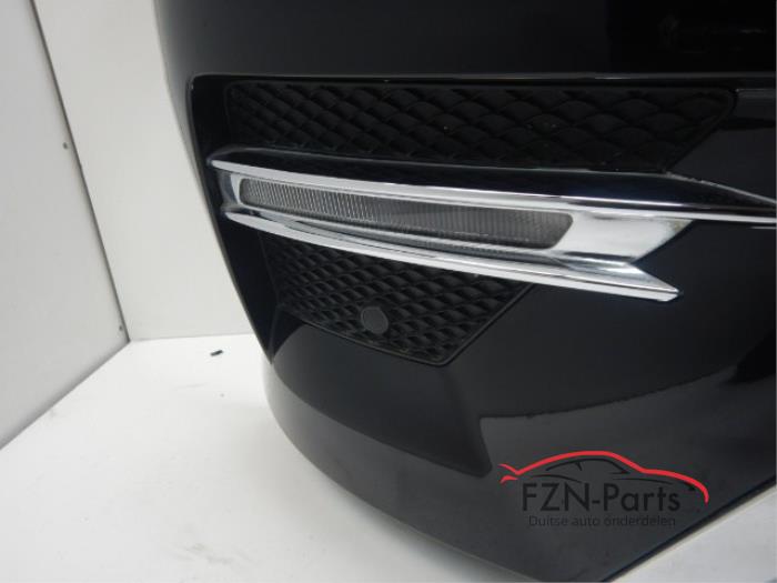 Mercedes Benz W166 ML - Klasse AMG - Line Voorbumper 6PDC KLS 9197