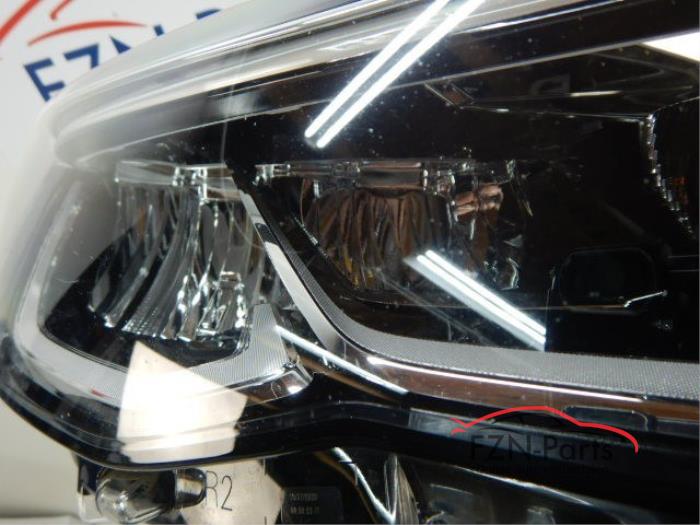 VW Golf 8 5H1 Koplamp LED Rechts