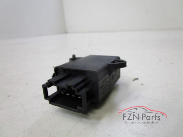 VW Golf 7 Stoelverwarming module regelapparaat