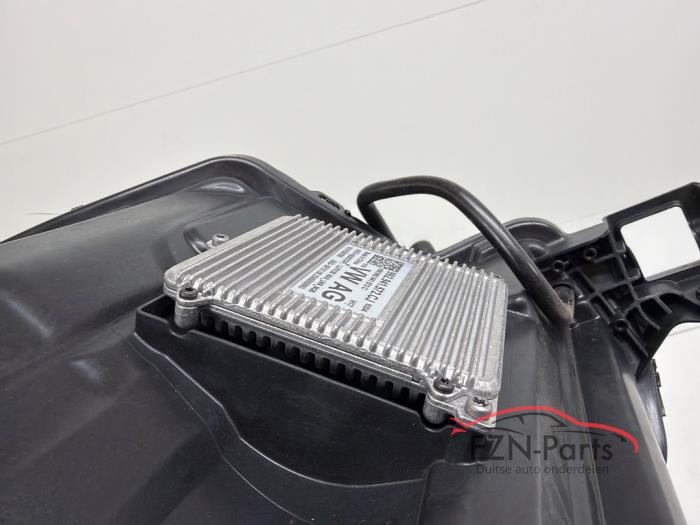 Skoda Karoq 57B Koplamp Rechts VOLLED