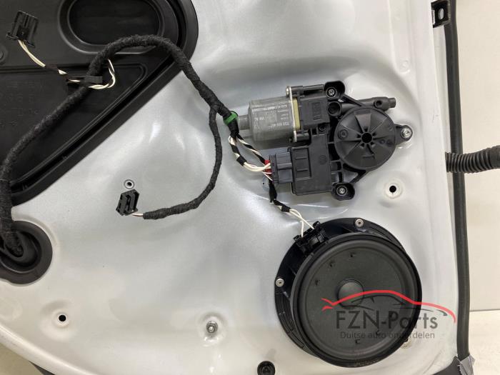 Portier 4Deurs links-achter Volkswagen Golf (24389677)