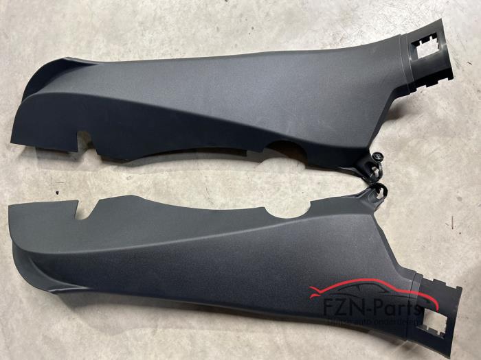 Audi A1 82A Achterbankbekleding plastic links en rechts