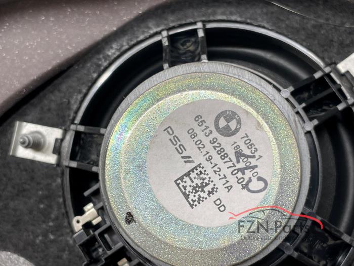 BMW 2-Serie F22 Hoedenplank met speakers antraciet